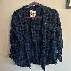 ⭐️ 2/$10 - SO button down